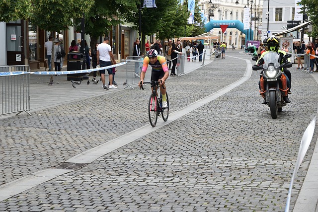 议限制措施 议限制措施