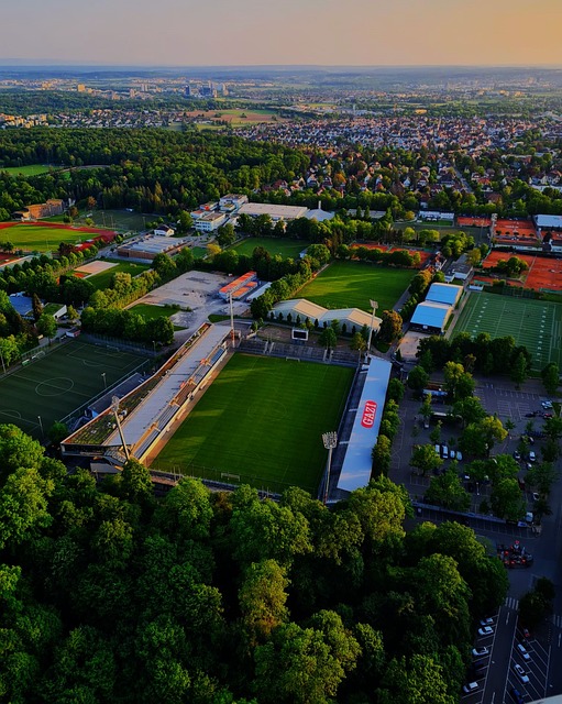 他们通过高 他们通过高